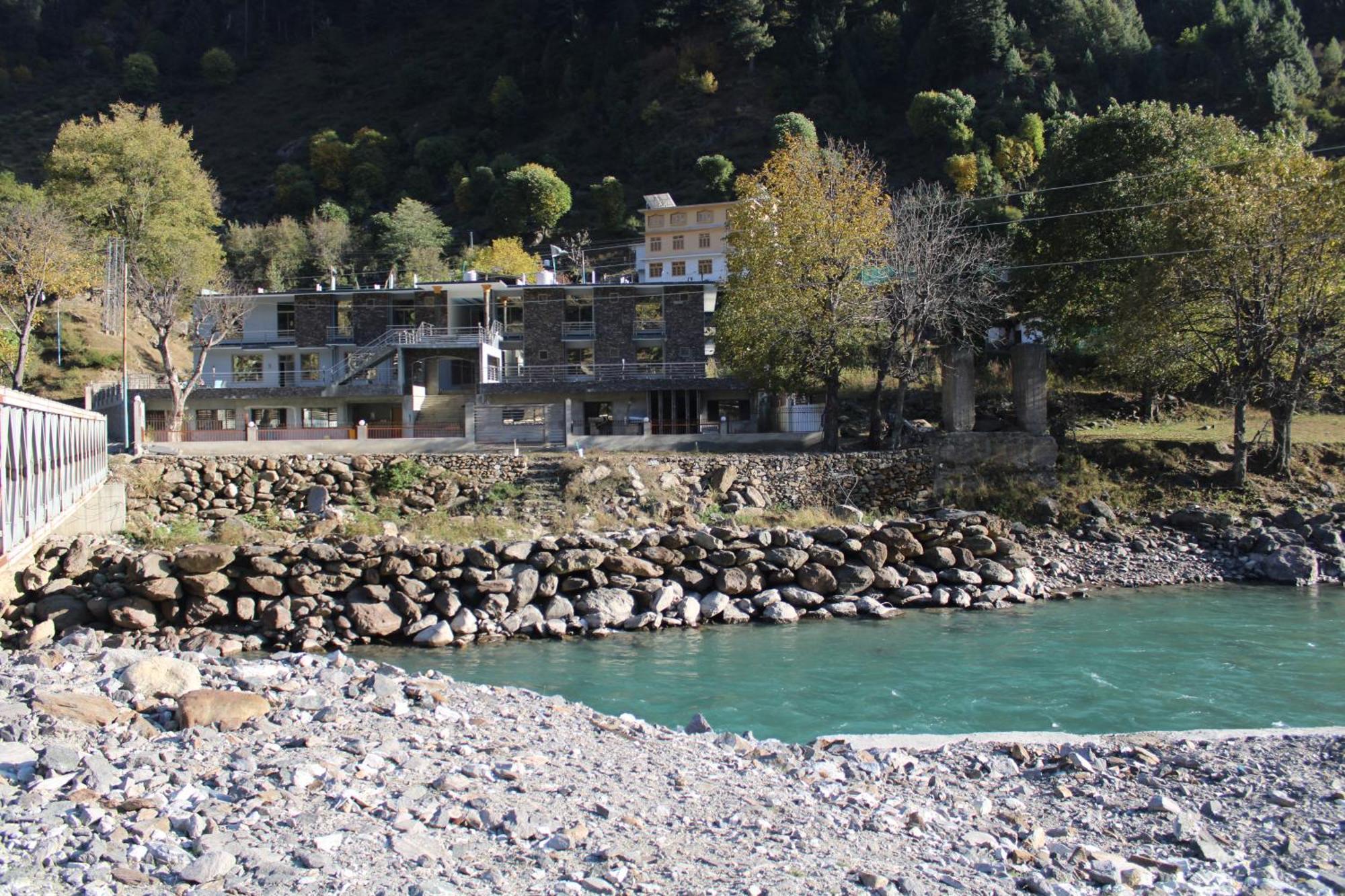 River Garden Hotel And Resort Naran Exterior foto